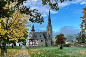 Die kleine Fachwerkkapelle in Sinn